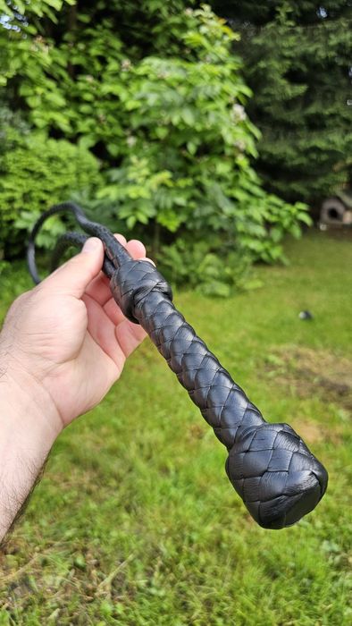 Flogger whip do masażu ze skóry naturalnej
