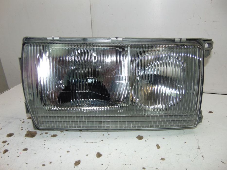 Mercedes w123 farois novos redondo quadrado