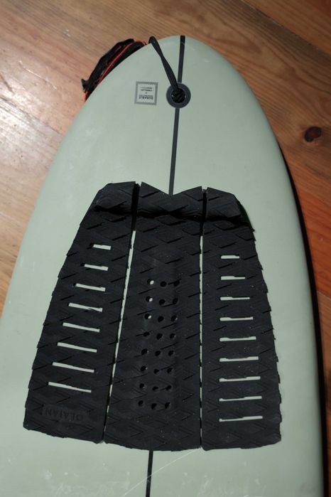 Prancha de surf híbrida em resina 8' 65L