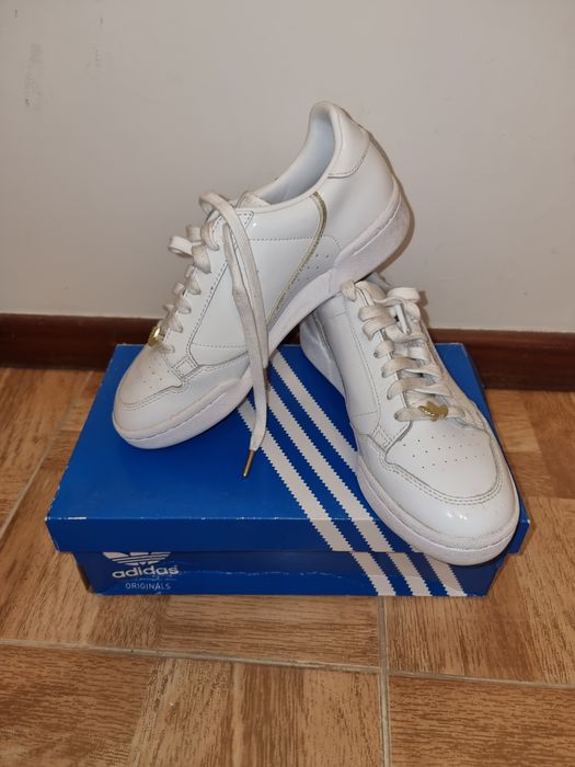 Sapatilha Adidas edição limitada