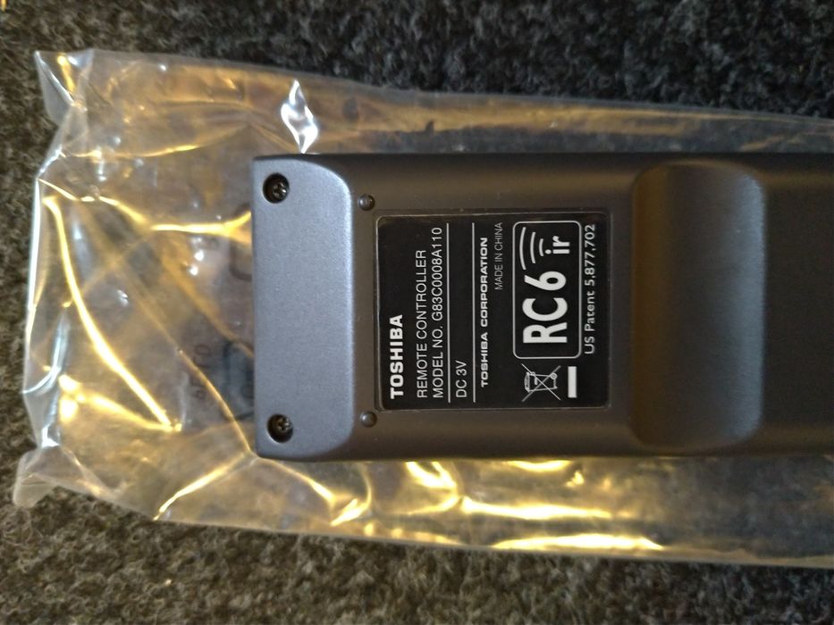 Original Toshiba remote control G83C0008A110 RC6iR Multi Media