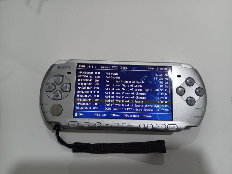 PSP 3004 Silver desbloqueada bateria nova