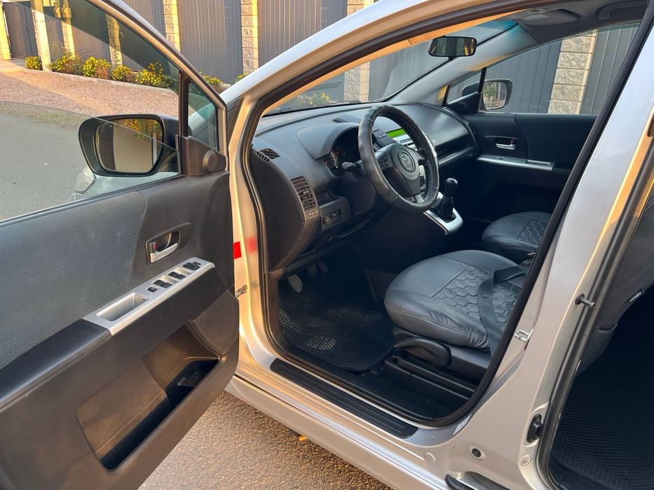 Продам Mazda 5, 2008 года