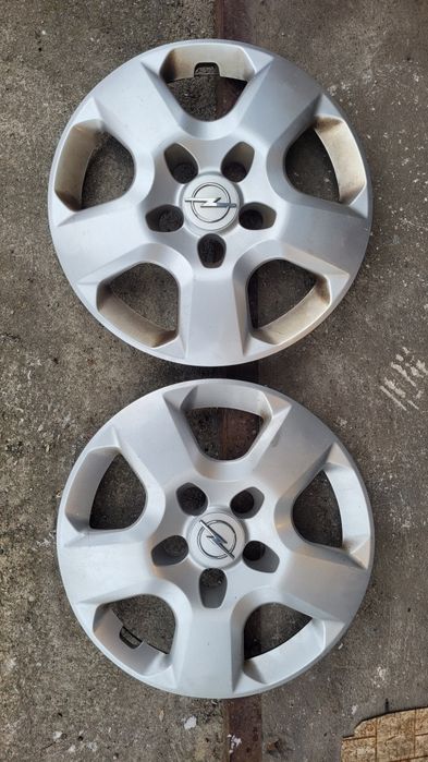 Kołpaki Astra J  16" 2 szt