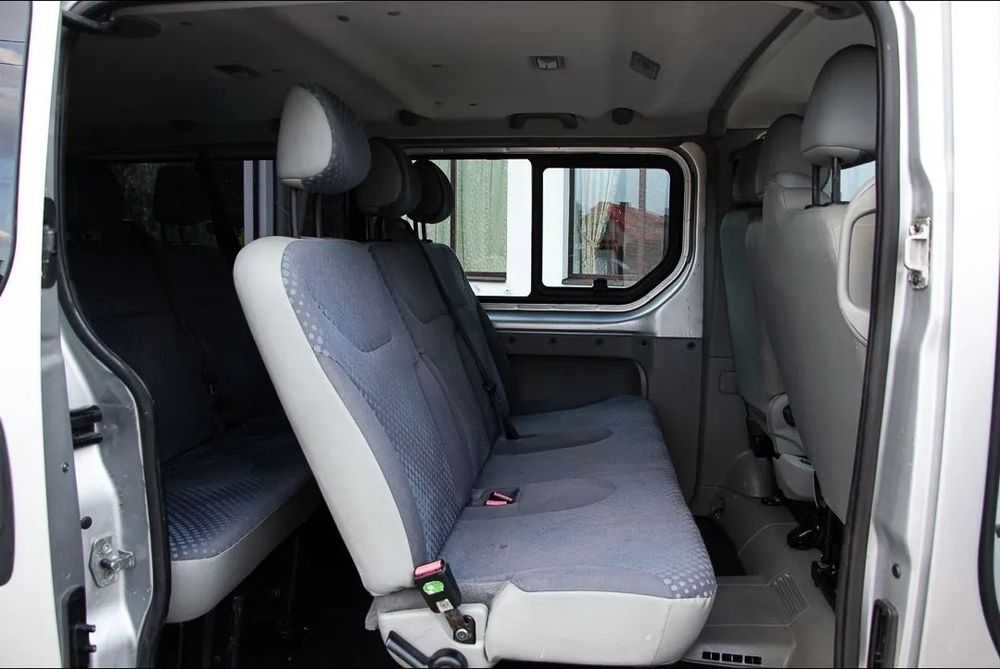 WYNAJEM BUSA Renault Trafic 8-io i 9-io osobowy. Klima, HAK / WOLNE TE