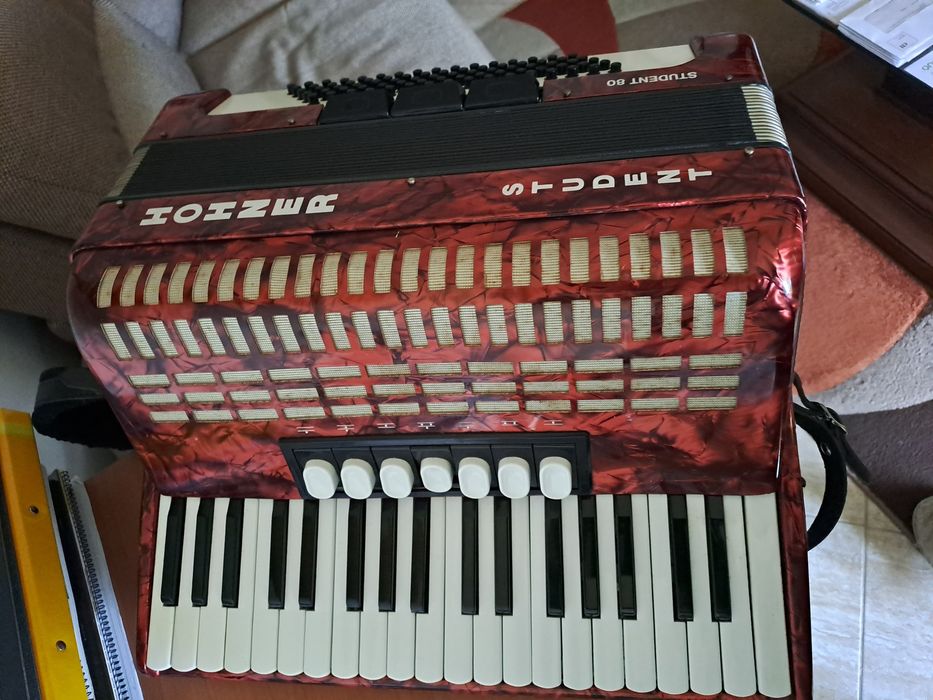 Acordeão hohner setudent 80 3⁰ vós