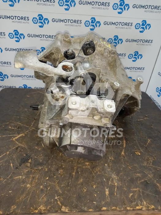 CAIXA VELOCIDADES VOLKSWAGEN GOLF V 1.6FSI 115CV, REF: HMB - MANUAL 6V