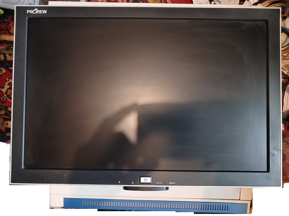 Монітор 19" Proview EP930W Black (б/у), не працює блок живлення