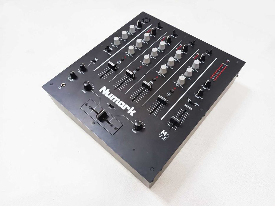 Numark M6 USB Black DJ Mixer