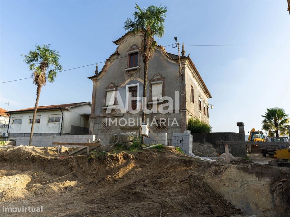 Moradia para Restaurar T6 Venda em Urgezes,Guimarães