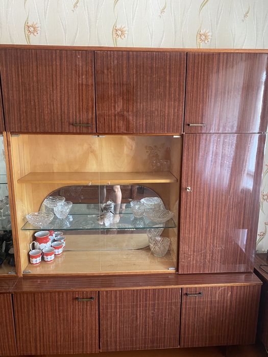 Продам  Стенку срочно