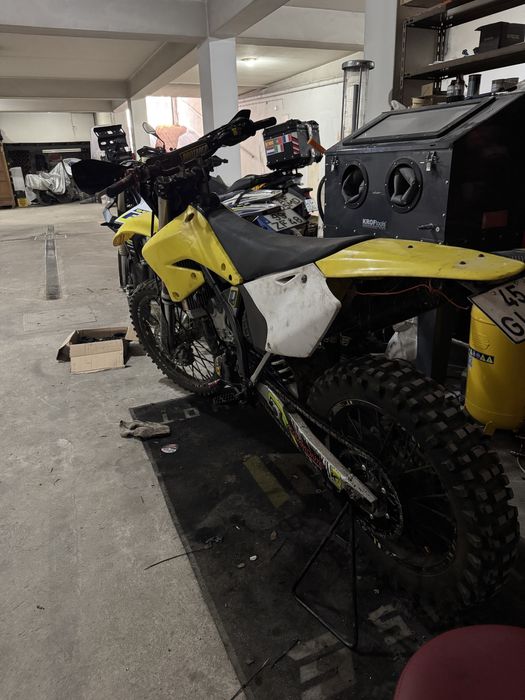 RMZ 250 matriculada 2006