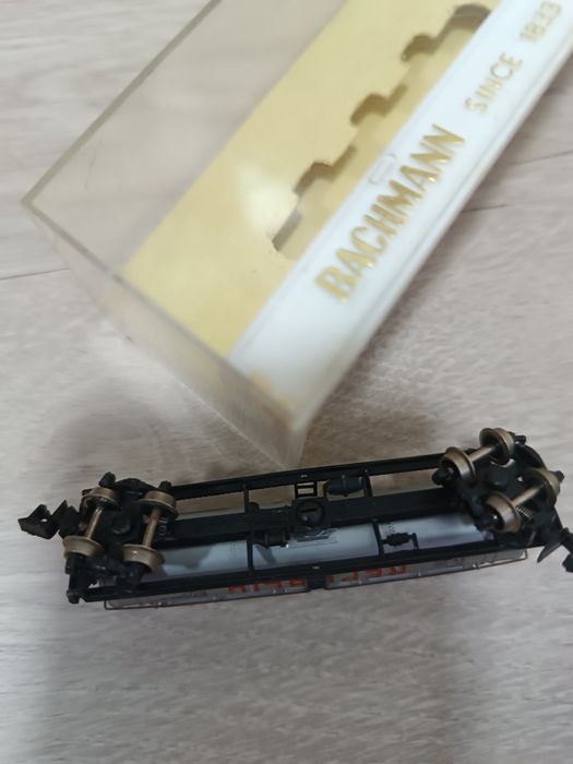 Carruagem bachmann escala n como nova
