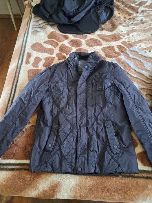 Куртки чоловічі весняні