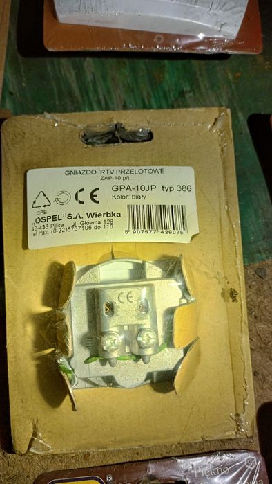 Zestaw gniazdek cena za  60 sztuk ospel akcent