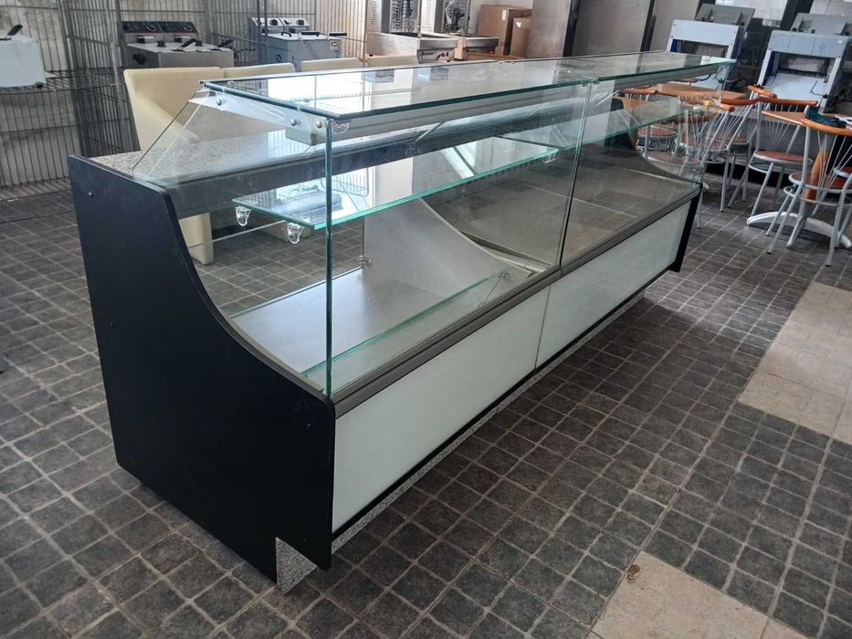 ACM1697 - Conjunto de Vitrines Refrigerada e Neutra - Usada