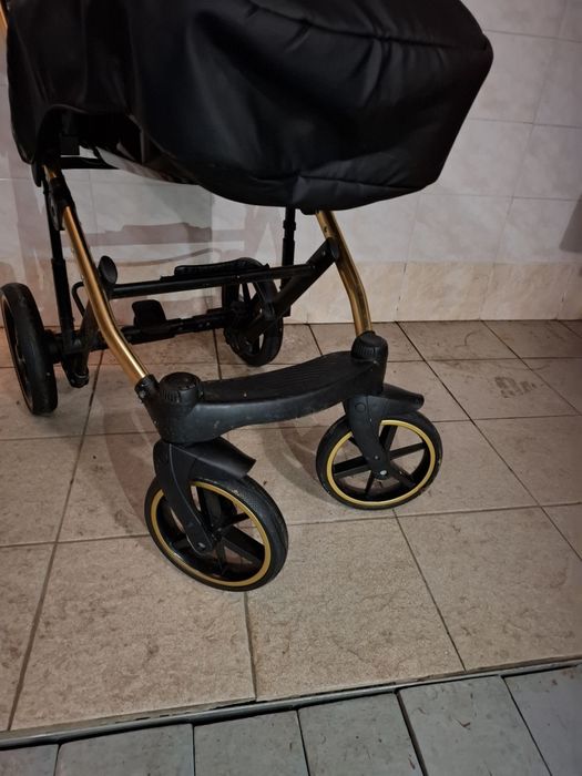 Коляска демисезонная  трансформер