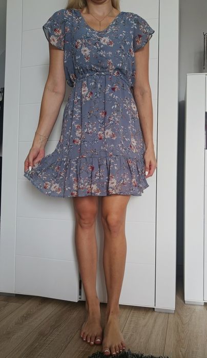 sukienka niebieska w kwiaty M