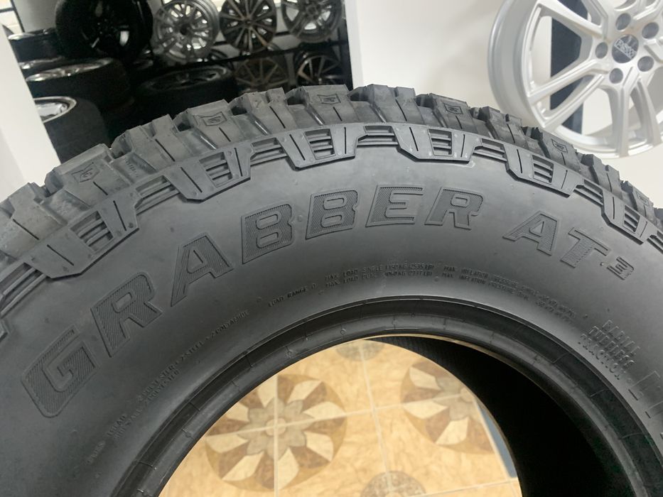 245/75/15 113/110S GENERAL TIRE GRABBER AT