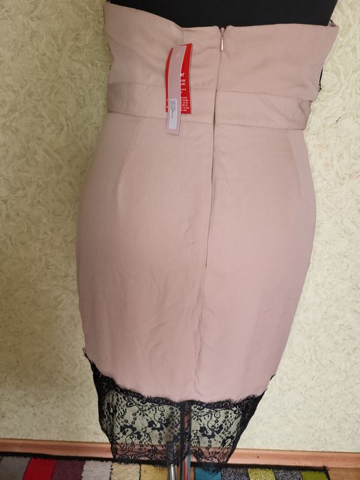 Платье ELISE RYAN.креп шифон вечернее.беж.с кружевом приталенное XL ,с