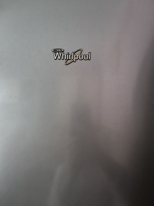 Продам холодильник Whirpool,б/у