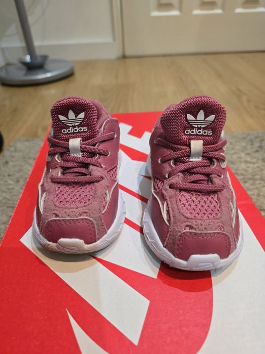 Sapatilhas Adidas Falcon criança (tamanho 20)