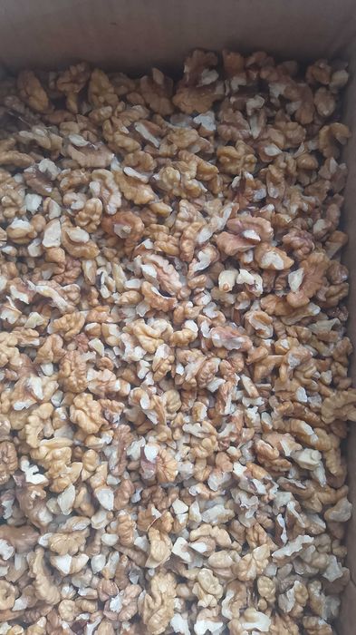 Продам битые грецкие орехи