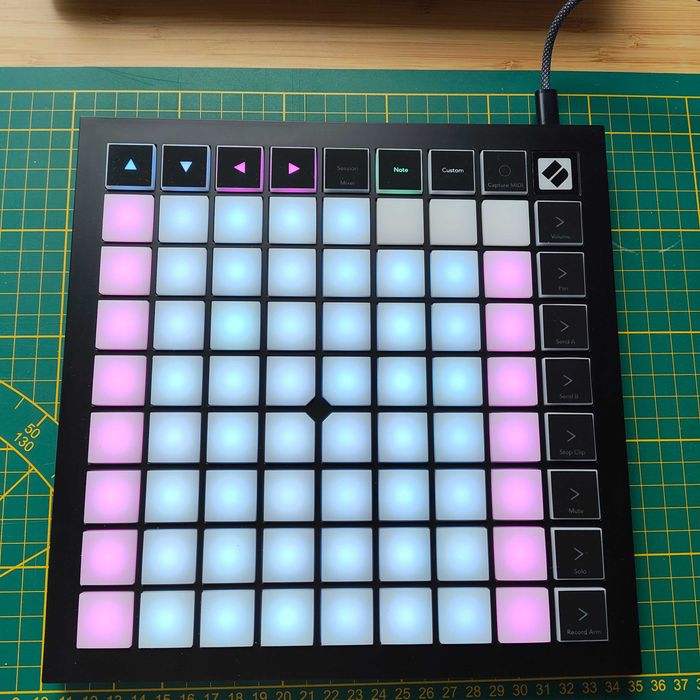 Kontroler Midi Novation Launchpad X do Ableton