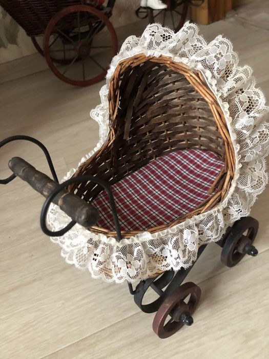 Кукла в коляске Германия