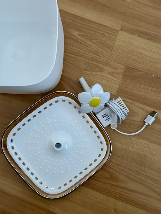 Fonte de agua para cão/gato