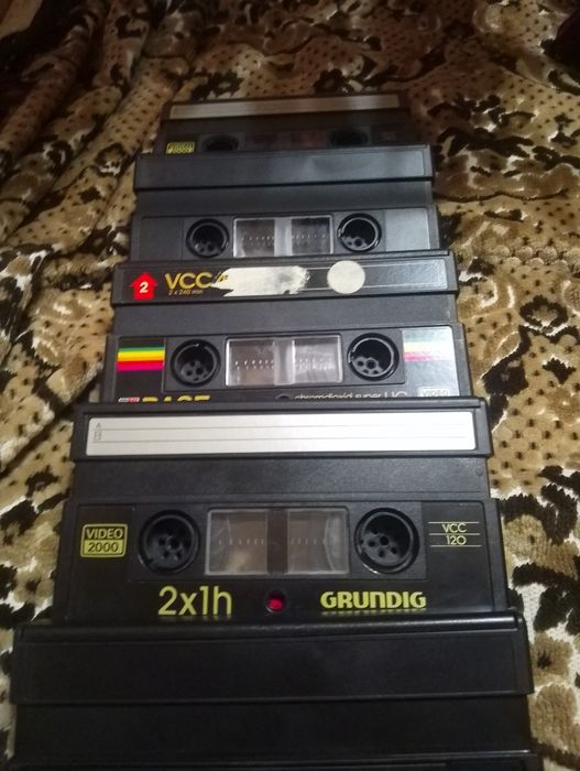 Кассеты Video 2000