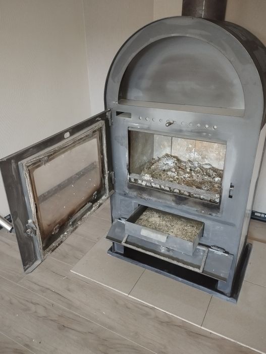 Камин фен на дровах