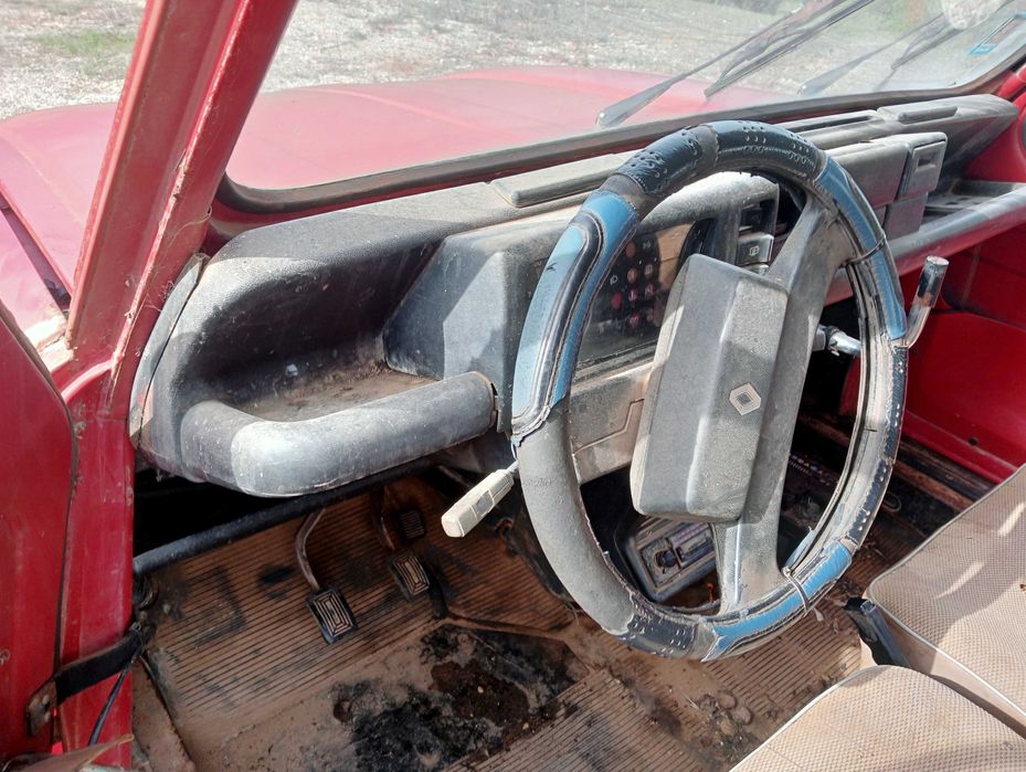 Renault 4l óptima base para restauro