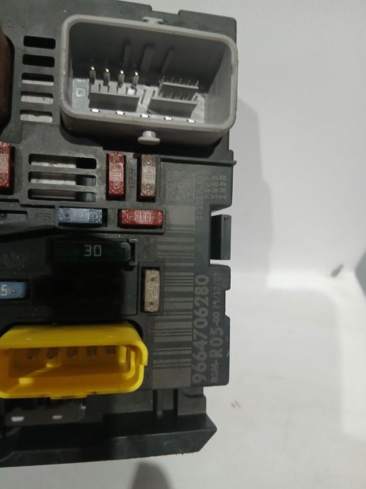 CAIXA FUSÍVEIS - BSM CITROEN BERLINGO 1.6E-HDI, REF: