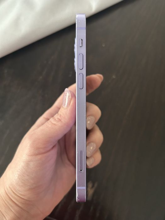 IPhone 12 продам