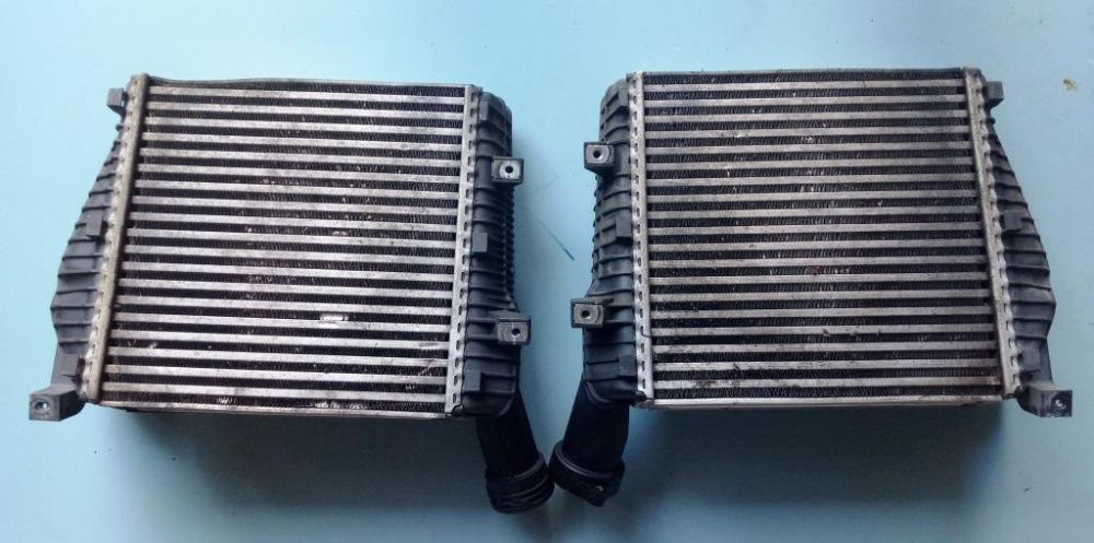 Радиатор интеркулера Volkswagen Touareg \ Audi Q7 радіатор інтеркулера