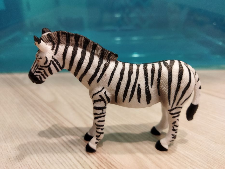 Figurka Zebry wys 9cm do 12cm