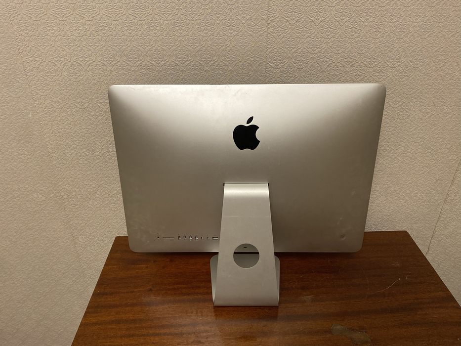 iMac Late  2013 21,5” 16 гб ОЗУ 1 tb SSD + 1tb HDD