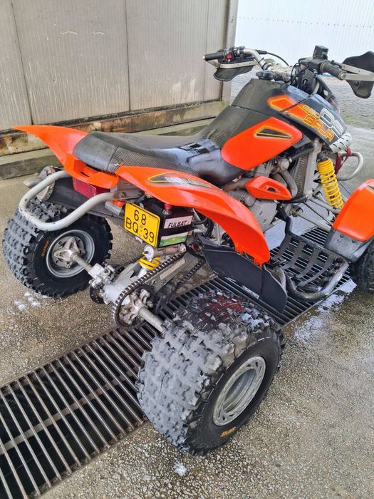 Moto 4 bombardier 650