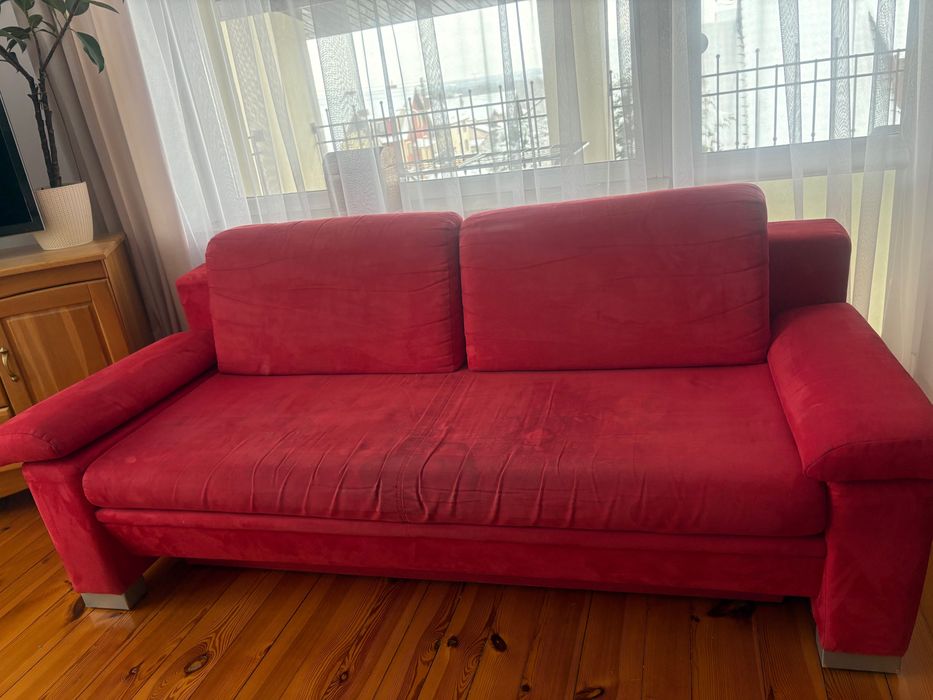 Sofa do spania czerwona bardzo Wygodna