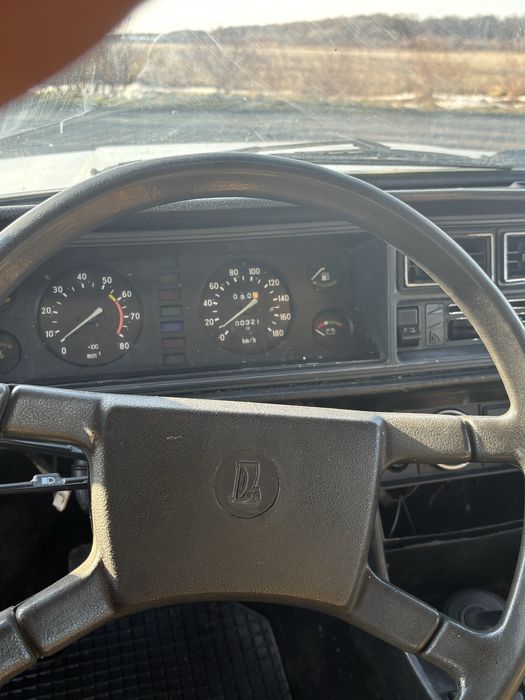 Продаи Ваз жигуль ладу 2107