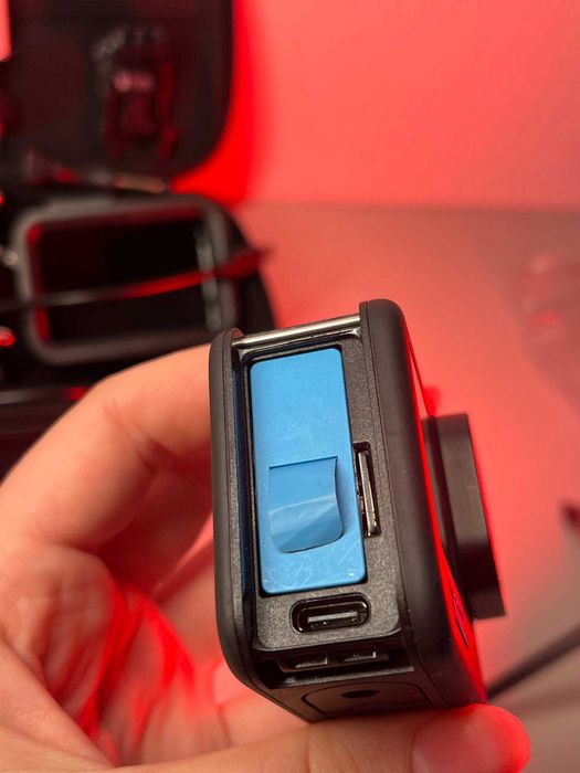 Екшн-камера GoPro Hero 10 з штативчиком