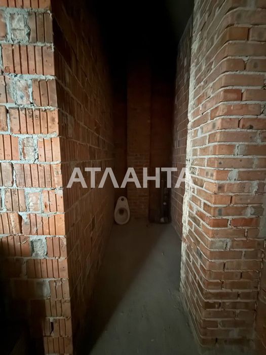 Комерційне приміщення біля стадіону Арени Львів