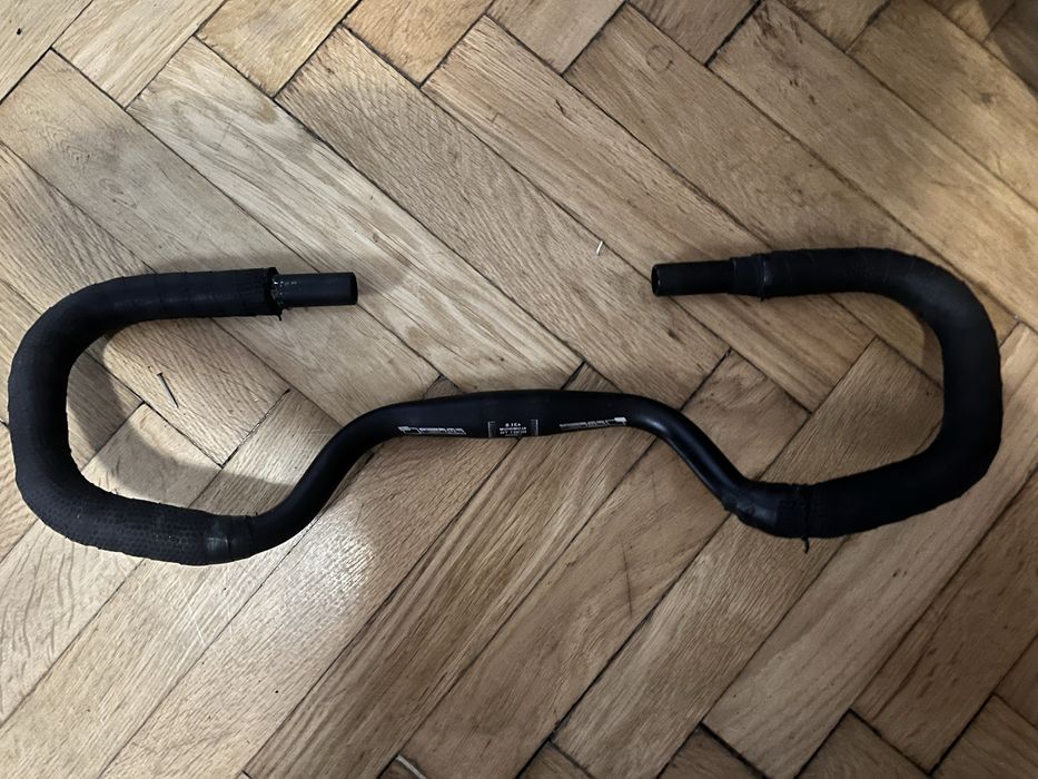 Кермо велосипедне (руль)