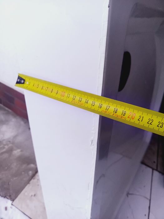 Brodzik jak nowy, narożnik