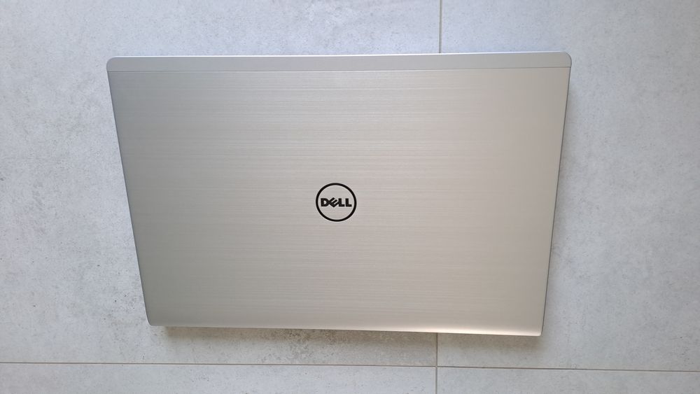 Laptop DELL P26E 17"