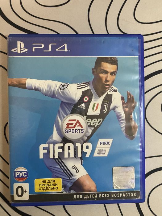 Диск для Playstation 4 Fifa 19
