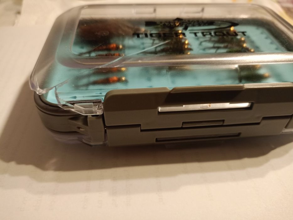 Zestaw muszek(nimfki,suche,mokre)