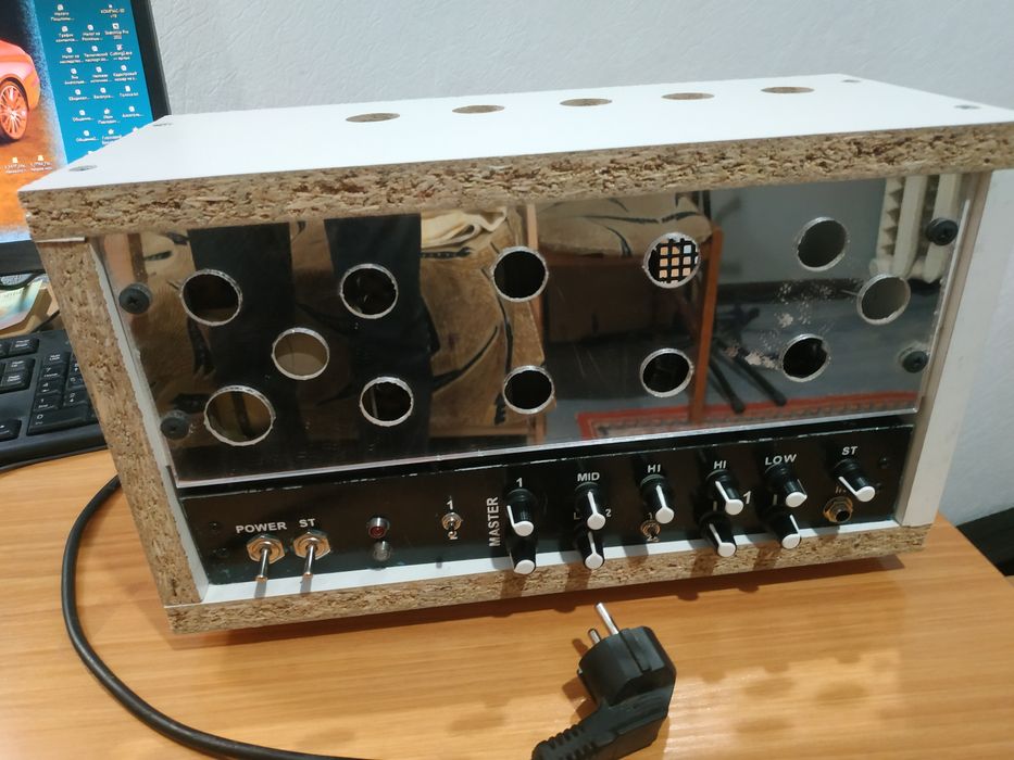 Ламповая гитарная голова усилитель, двухканальный