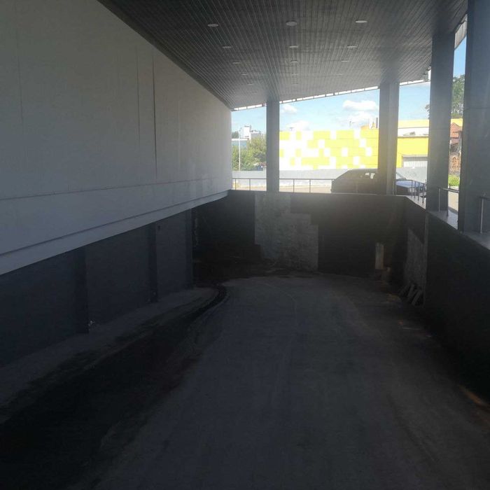 Бориспіль, Київ. Шлях, 2/14 (ЕКО-маркет), приміщення 2577 м2 (цоколь)